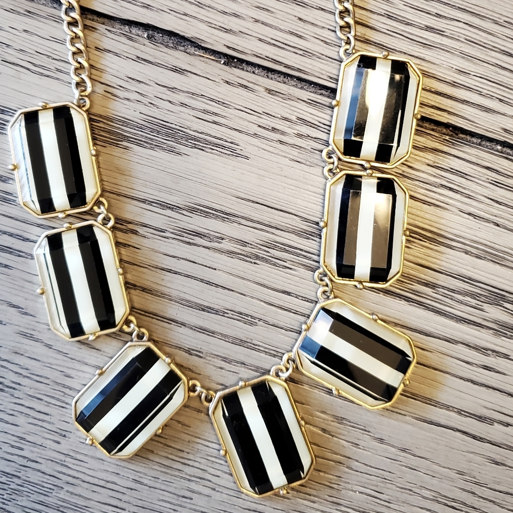 Cookie Lee Necklace - Picture 2 of 5